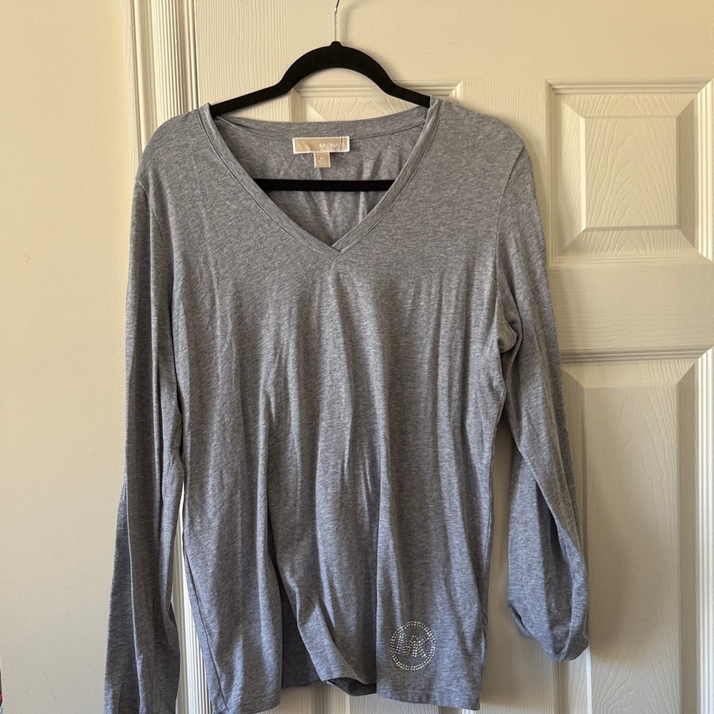 MICHAEL Michael Kors Light Gray V-Neck Long Sleeve Top